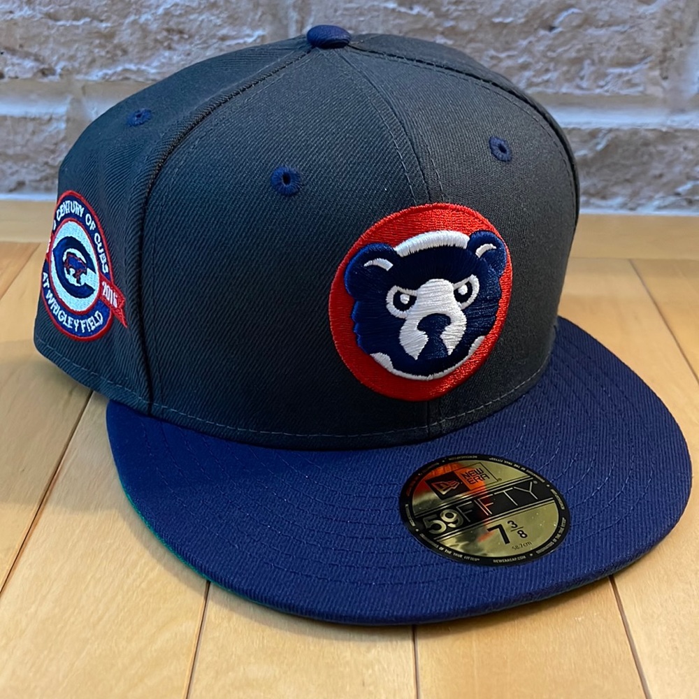 New Era 59Fifty Chicago Cubs Fitted Hat Size 7 3/8 Green UV 100 Yrs Side Patch